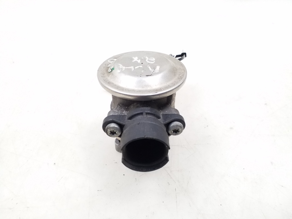 AUDI A6 C5/4B (1997-2004) EGR Valve 078131101P 25094703