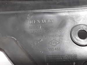 RENAULT Kangoo (2008–2020) Jahutusradiaatori õhusuunaja 8200617877 - 3