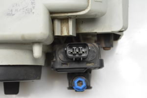 Mazda Premacy (1999–2005) Phare avant P0286L - 2