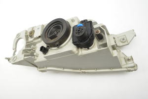 Mazda Premacy (1999–2005) Phare avant P0286L - 3