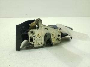 Mercedes Benz E-Class W210 (1995–2002) Rear side door lock A2027300635 - 2