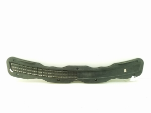 Mercedes Benz E-Class W210 (1995–2002) Hood grille A2108800705 - 3
