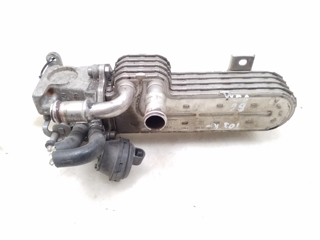 VOLKSWAGEN Passat B6 (2005-2010) EGR Valve 25094529