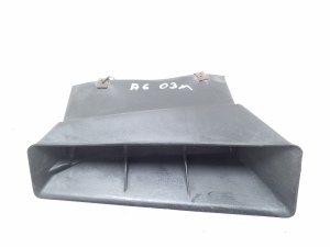 Autre pièce du boîtier de filtre à air - 4B0129617C
