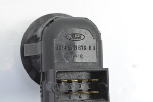 Ford Focus (2004–2011) Mirror control switch 93BG17B676BB - 5