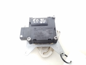 Stellmotor Heizungsklappe - 4E0820511