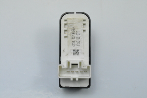 Mazda 3 (2003–2009) Fensterheberschalter vorne KD3566370 - 3