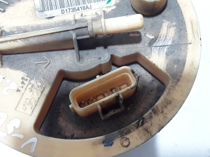 VOLVO V50 (2004–2012) Kütusepump paagis 30794767 - 3