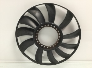 AUDI A6 C5 (1997–2005) Hélice de ventilateur de refroidissement 058121301B - 3