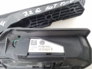 AUDI A3 8P (2003–2012) Accelerator pedal 1K2723503M - 3
