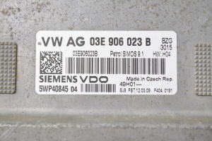 Skoda Fabia MK 2 (2007–2014) Motorsteuergerät 03E906023B - 3