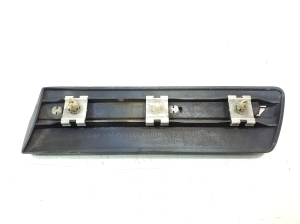 Mercedes Benz E-Class W210 (1995–2002) Beplankung Zierleiste Kotflügel A2106900182 - 2