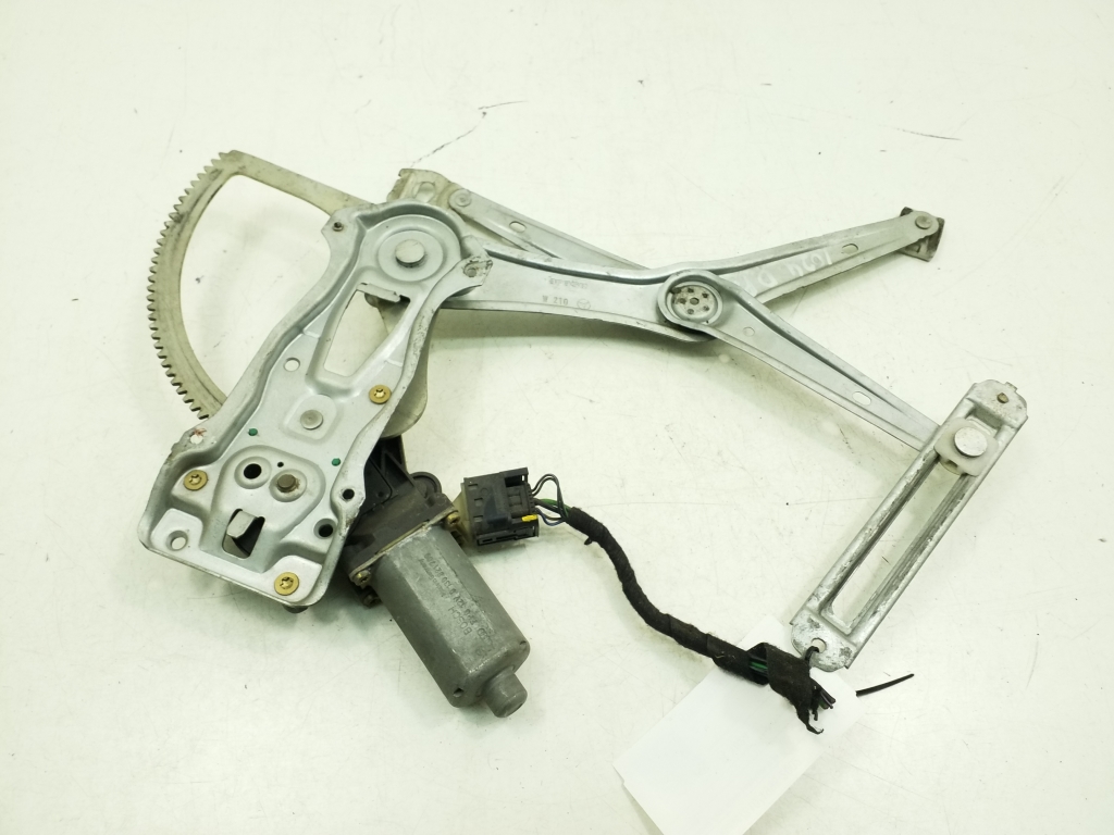 MERCEDES-BENZ E-Class W210 (1995-2002) Front Right Door Window Regulator 20434093