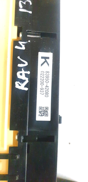 TOYOTA RAV 4 A4 (2012–2018) Display switch 8395042080 - 2