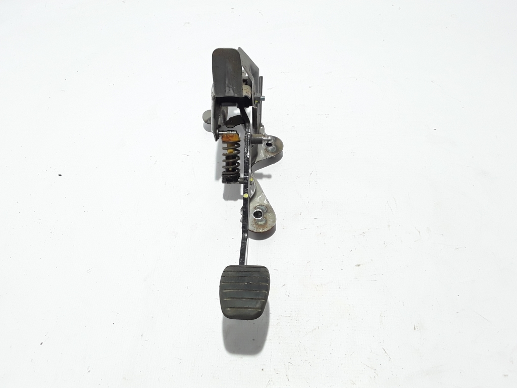 RENAULT Clio 4 generation (2012-2020) Clutch Pedal 465033591R 22414125