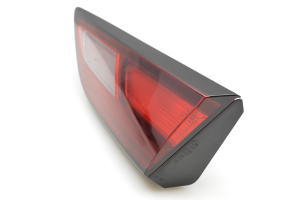 Opel Astra K (2015–2021) Tail light on trunk lid 39032993 - 2