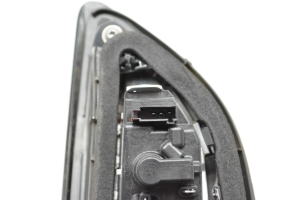 Opel Astra K (2015–2021) Tail light on trunk lid 39032993 - 3