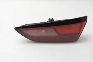 Feu arrière sur hayon - 39032993