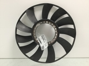 Jahutusventilaatori tiivik - 058121301B