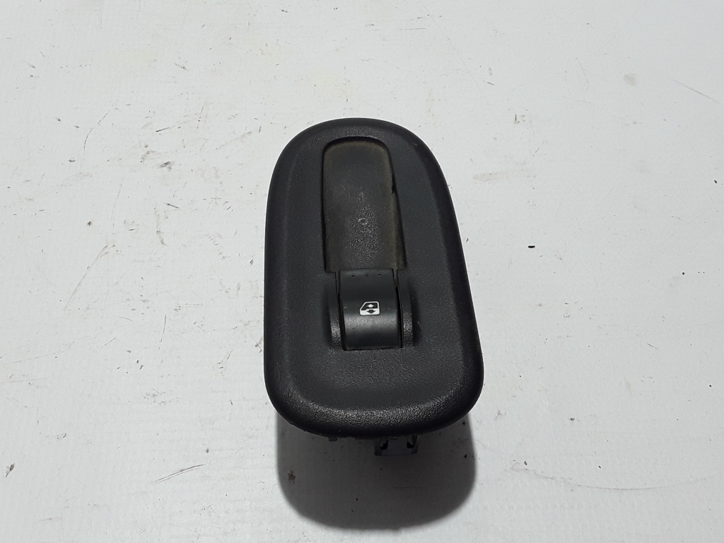 OPEL Movano 2 generation (2007-2021) Front Right Door Window Switch 8200548968 22414062