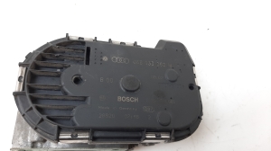 AUDI A4 B6 (2000–2005) Gaasiklapp 06B133062M - 2