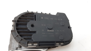 AUDI A4 B6 (2000–2005) Drosselklappe 06B133062M - 4