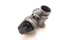  EGR valve 