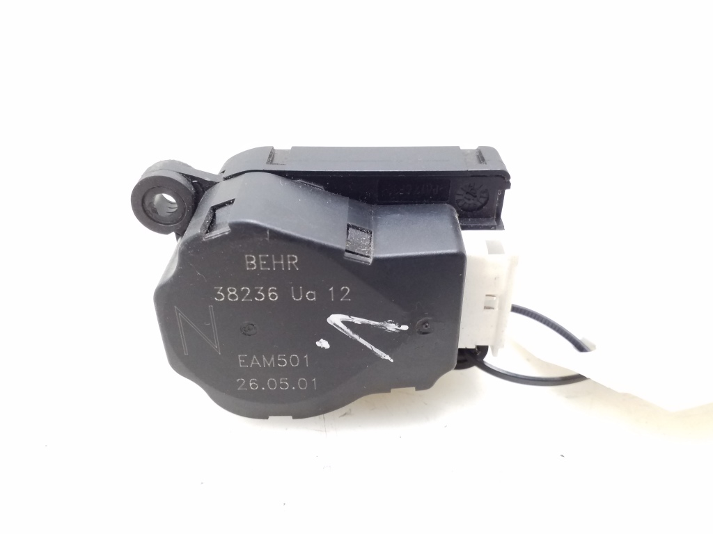Mercedes Benz S-Class 220 (1998–2005) Salongi soojenduse klapi mootor Mercedes Benz S-Class 220 (1998–2005) Salongi soojenduse klapi mootor