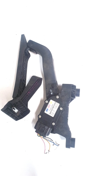 Hyundai i40 (2011–2026) Gaspedalsensor IE30160C3Z000