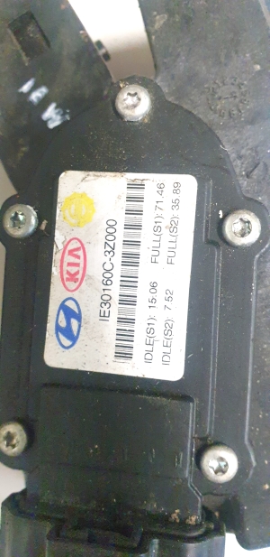 Hyundai i40 (2011–2026) Gaspedalsensor IE30160C3Z000 - 3