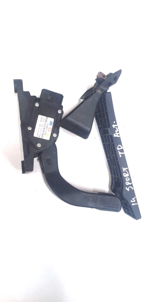 Accelerator pedal sensor - IBU0352A2S100