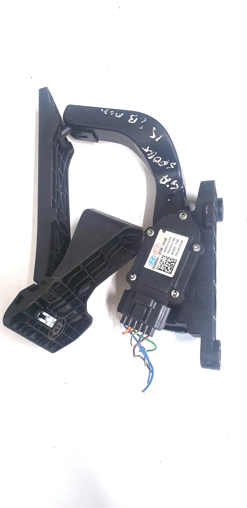 Kia Sportage (2010–2016) Accelerator pedal sensor JEO0856A2S100 Kia Sportage (2010–2016) Accelerator pedal sensor JEO0856A2S100