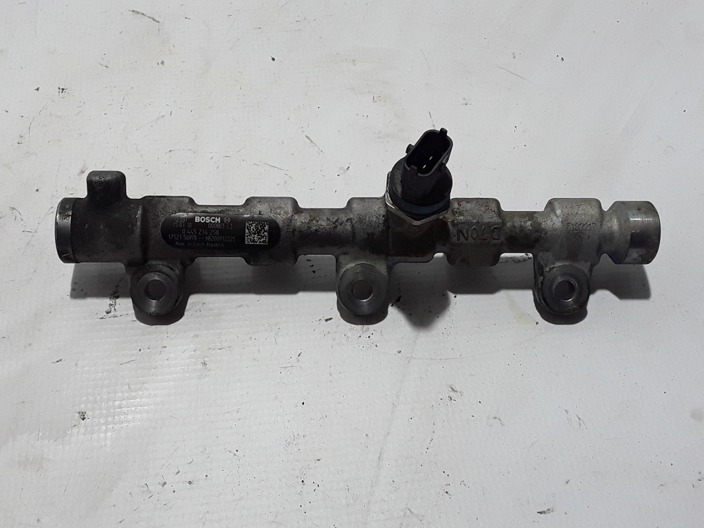 OPEL Movano Fuel Rail 175215697R 22414037