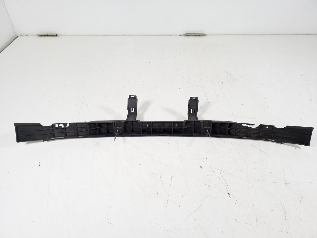 MERCEDES-BENZ E-Class W212/S212/C207/A207 (2009-2016) Rear Bumper Middle Bracket Mount A2128850565 21922793