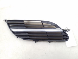 Front grille - 62320BU00