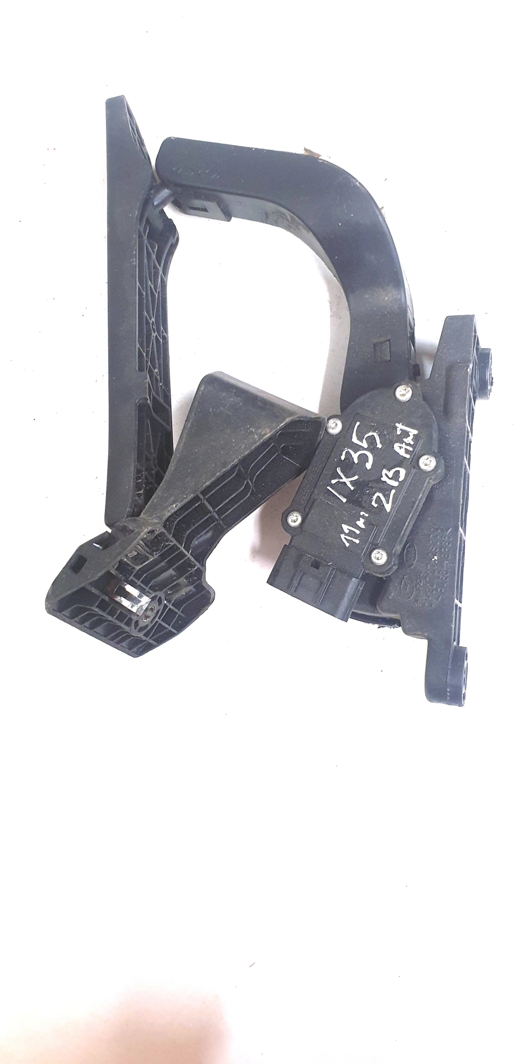 Used Hyundai ix35 Accelerator pedal sensor DH327272S000