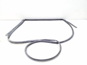   Rear side door sealing rubber 