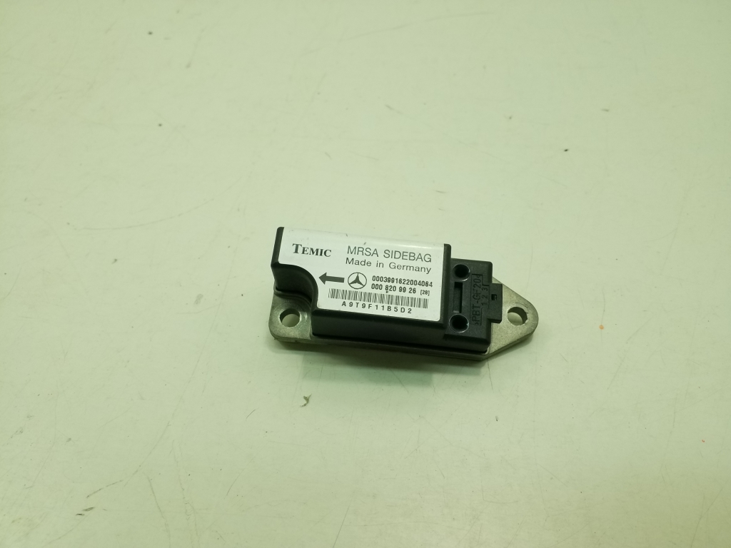 Mercedes Benz E-Class W210 (1995–2002) Turvapadja andur A0008209926 Mercedes Benz E-Class W210 (1995–2002) Turvapadja andur A0008209926