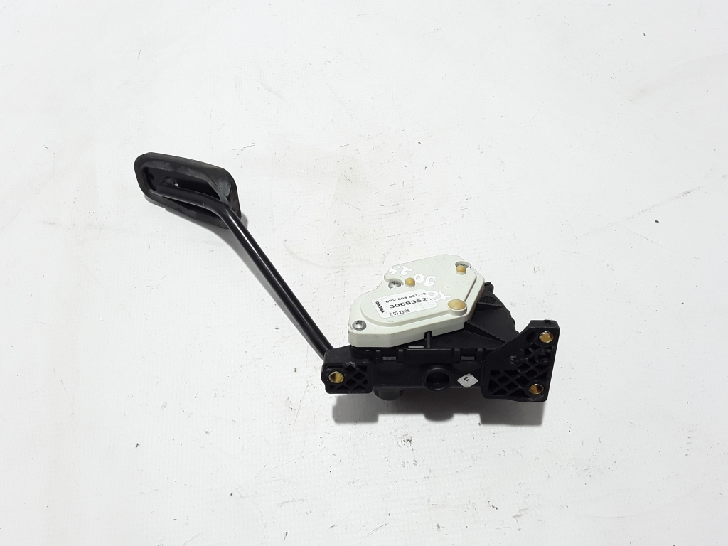 VOLVO XC90 1 generation (2002-2014) Throttle Pedal 30683521 22413948