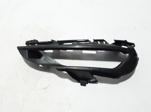  Front bumper fog lamp holder 