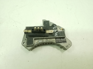 Mercedes Benz E-Class W210 (1995–2002) Cabin shoulder motor resistance A2108700210 - 2