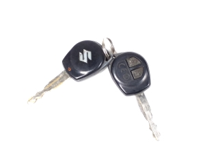Suzuki Grand Vitara II (2005–2015) Ignition switch 3397067J0 - 2