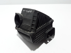 RENAULT Espace IV (2002–2014) Luftfiltergehäuse 8200728213 - 2