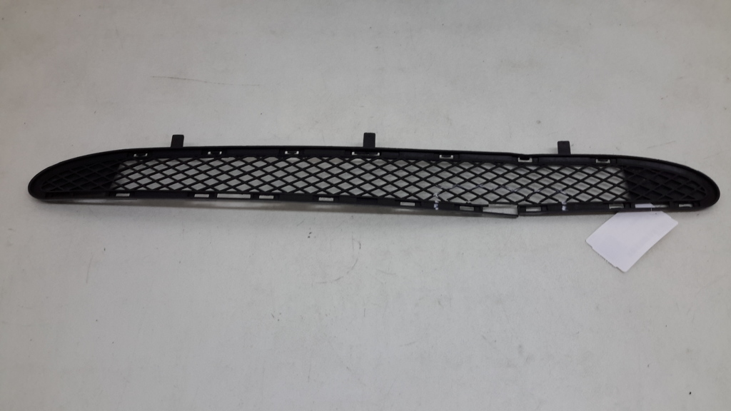 Mercedes Benz C-Class 203 (2000–2007) Front bumper lower grille A2038850423 Mercedes Benz C-Class 203 (2000–2007) Front bumper lower grille A2038850423