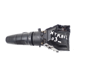 NISSAN X-Trail T30 (2001–2007) Windshield wiper switch 252608H905 - 2