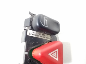 Mercedes Benz E-Class W210 (1995–2002) Warnblinkschalter A2108208010 - 2