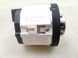 Volkswagen Touareg I (2002–2010) Differential lock switch 7L6941435K - 2