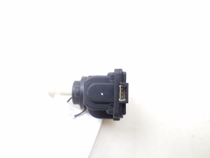 Volkswagen Polo IV (2001–2009) Headlight leveling motor 1J0941295B - 2