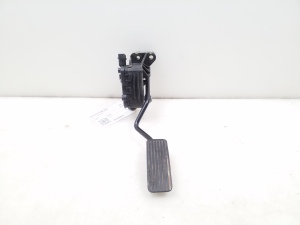 Accelerator pedal - 9158010