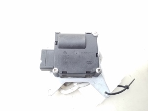 Stellmotor Heizungsklappe - 4E0820511